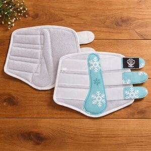 Snowflake Mesh Brush Boots